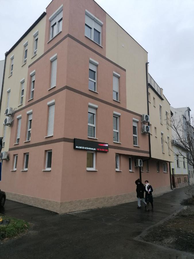 Edes Alom Guesthouse 塞格德 外观 照片