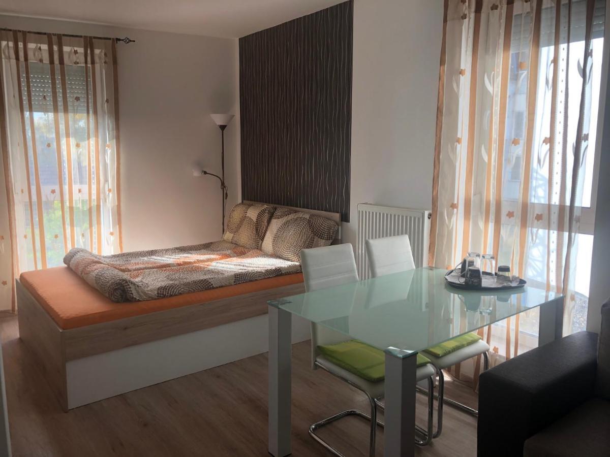 Edes Alom Guesthouse 塞格德 外观 照片