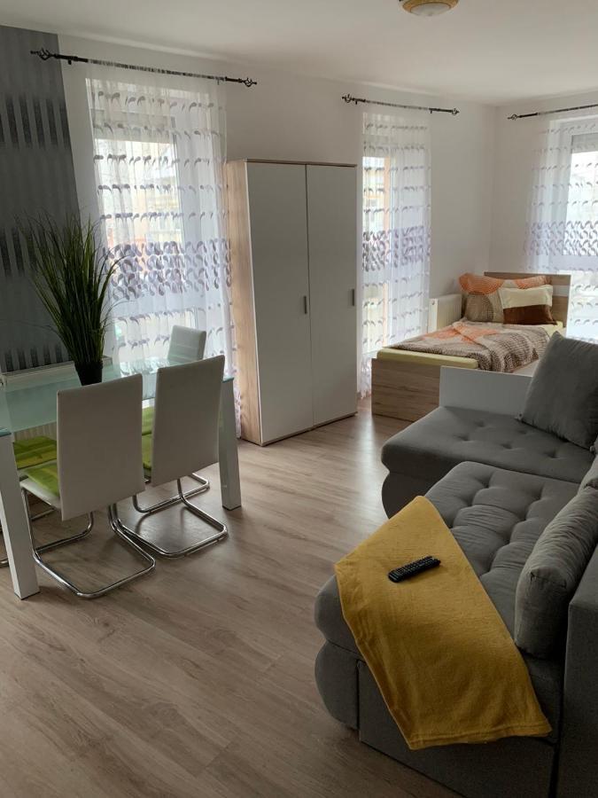 Edes Alom Guesthouse 塞格德 外观 照片